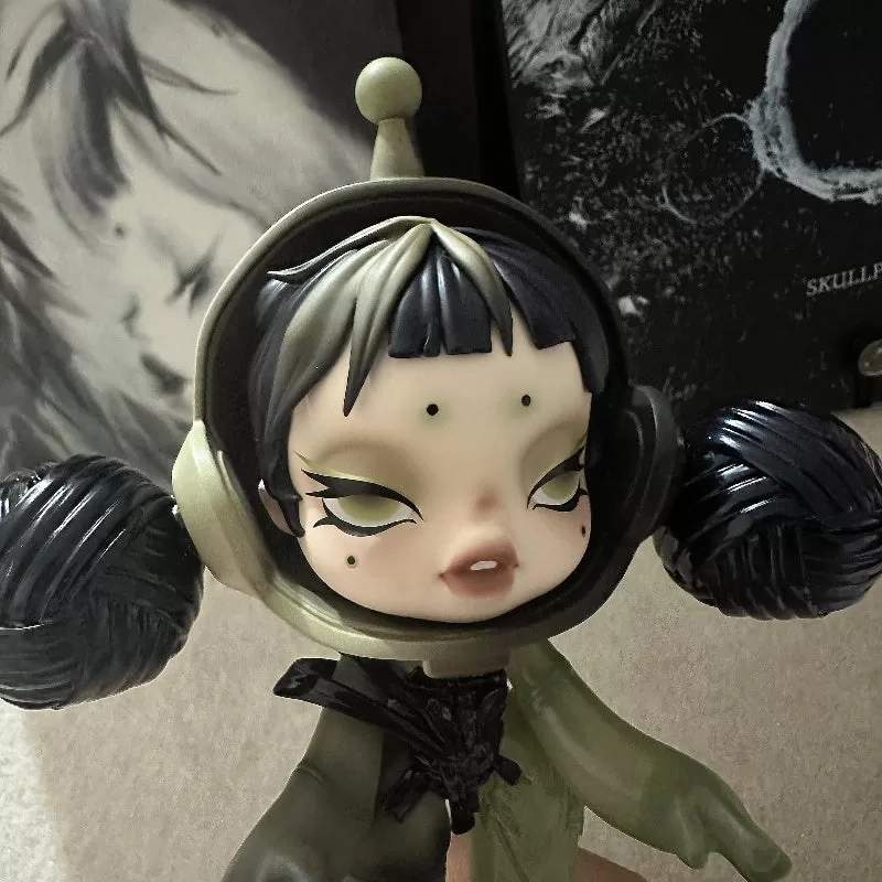 Figura limitada de Skullpanda Stone Of Contempt