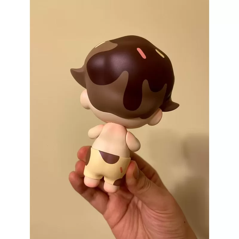 Figura limitada de chocolate negro y vainilla de DIMOO Figura limitada de chocolate negro y vainilla de DIMOO