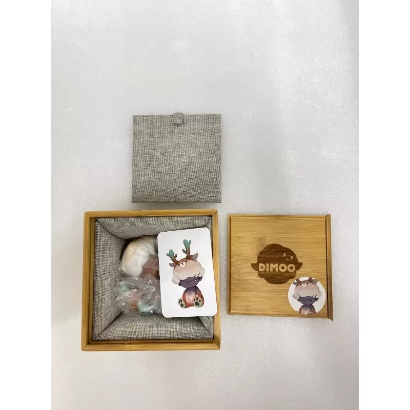 Figura limitada de ciervo DIMOO