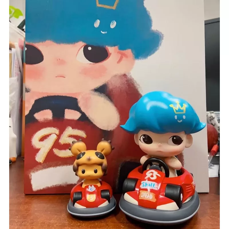 Figura limitada de coche DIMOO y Snook Bump