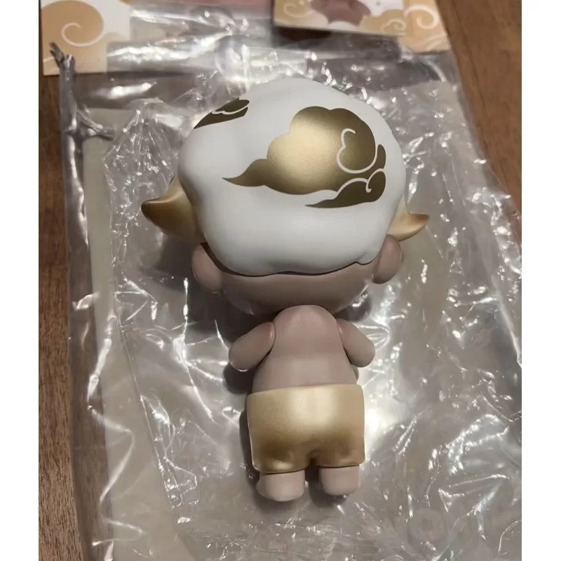 Figura limitada de la vaca dorada de DIMOO Figura limitada de la vaca dorada de DIMOO