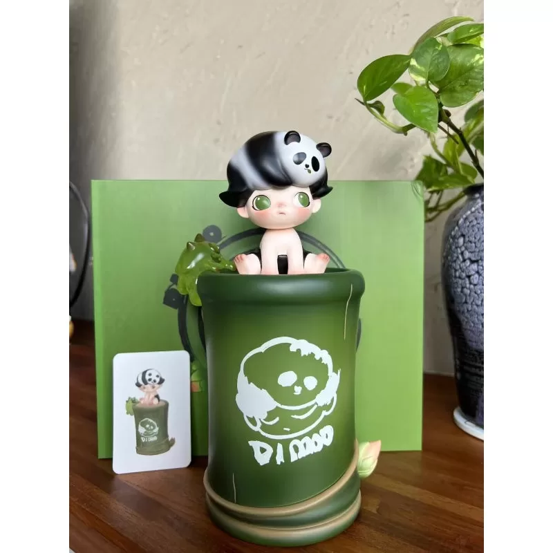 Figura limitada de panda de bambú DIMOO Figura limitada de panda de bambú DIMOO