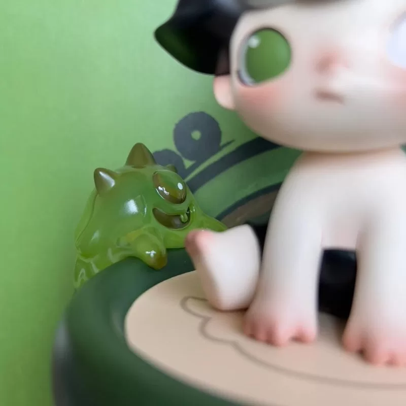 Figura limitada de panda de bambú DIMOO Figura limitada de panda de bambú DIMOO