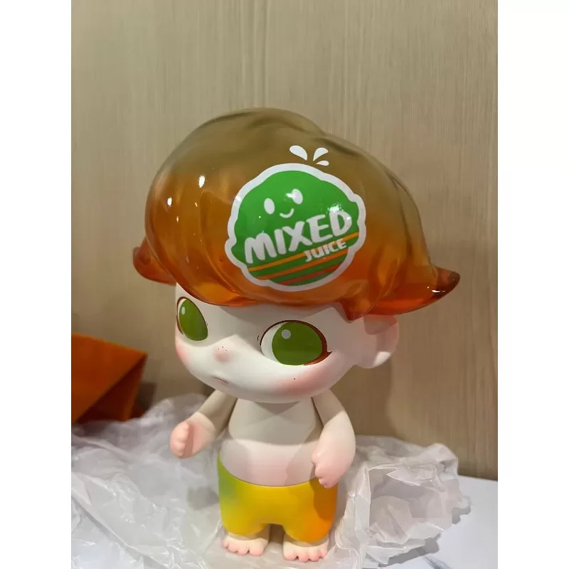 Figura limitada de pistola de agua naranja DIMOO