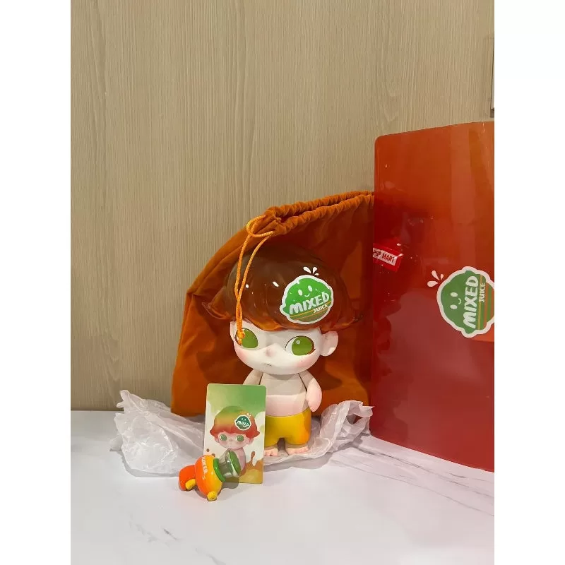 Figura limitada de pistola de agua naranja DIMOO