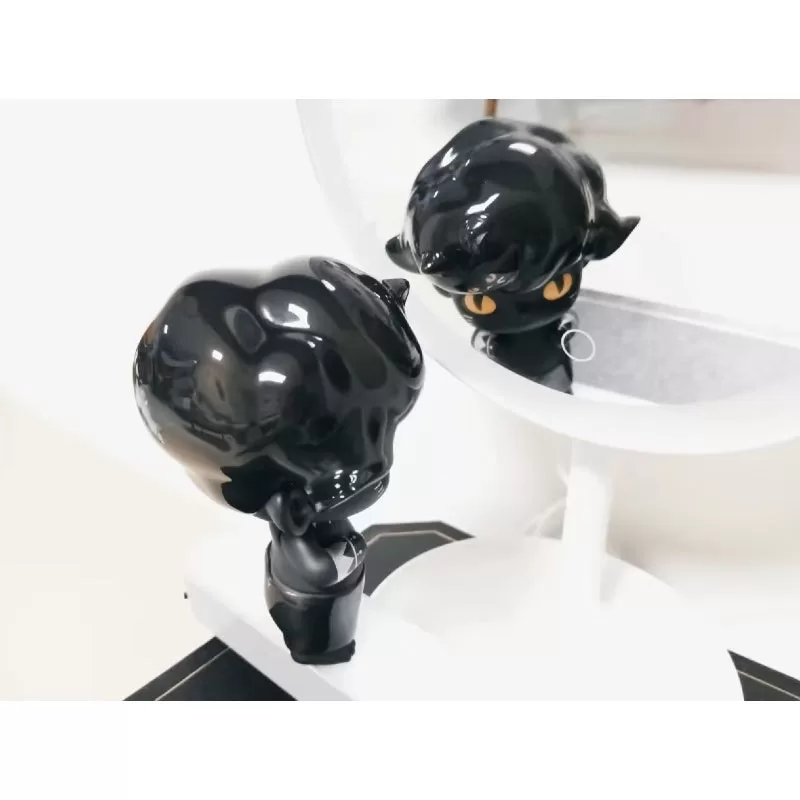 Figura limitada del Gato Negro de DIMOO Figura limitada del Gato Negro de DIMOO