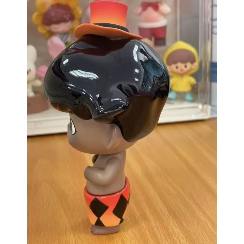 Figura limitada del mago negro de DIMOO