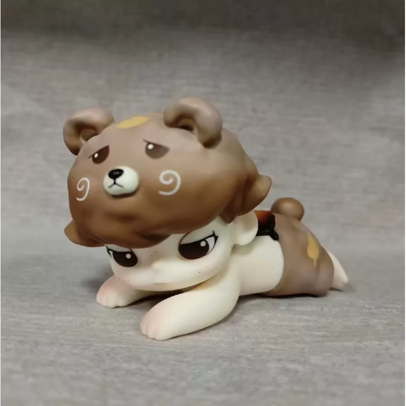 Figura limitada del oso Lay Dowm de DIMOO