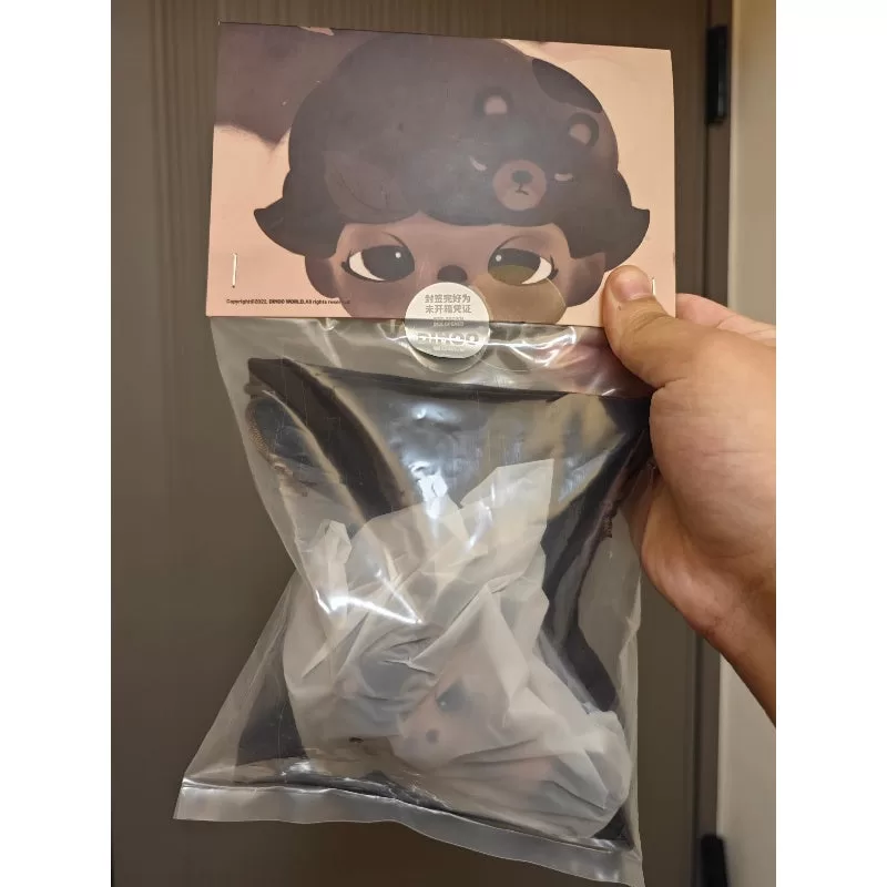 Figura limitada del oso negro DIMOO