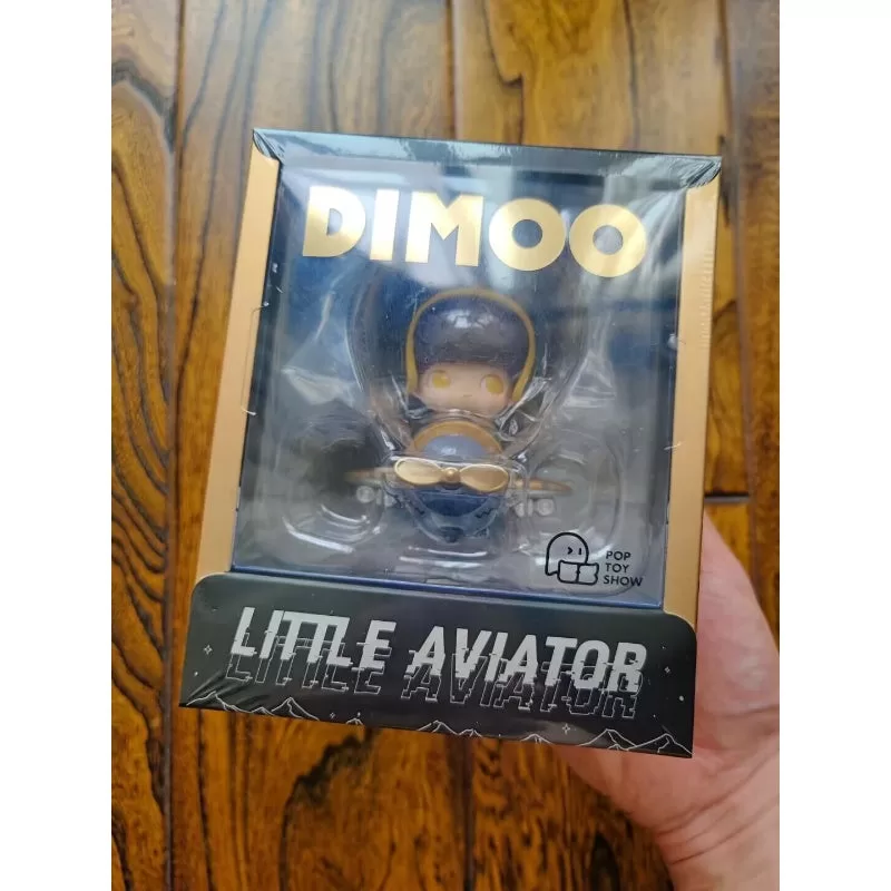 Figura limitada del pequeño aviador DIMOO