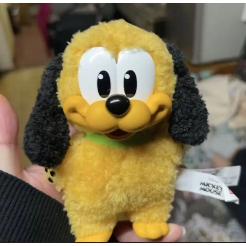 Figuras de la serie de llaveros Mickey Family Cute Together Pluto