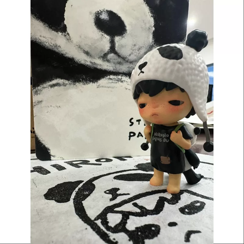 Figurita de juguete artístico Hirono Stray Panda 2024 Chengdu LIMITED