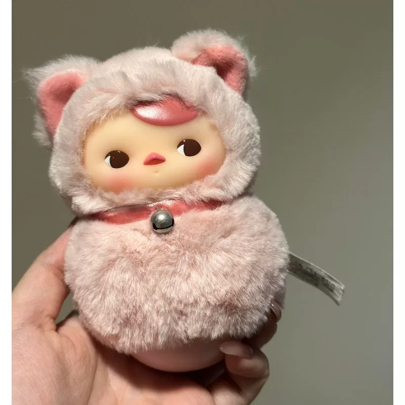 Gato de peluche rosa de vinilo de la serie PUCKY Roly Poly Kitty