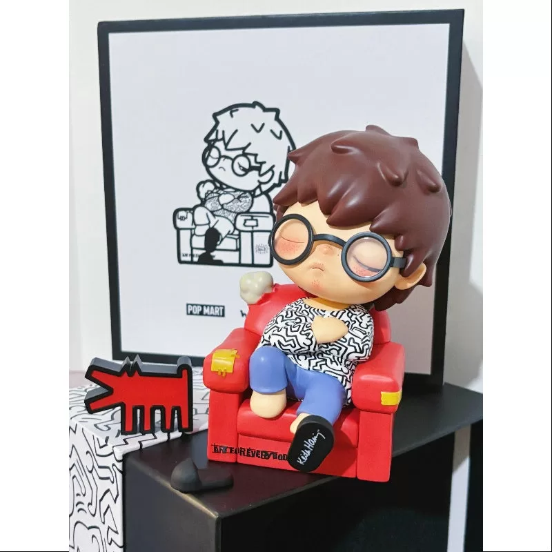 Hirono x Keith Haring Versión grande. Figura de juguete artístico 2024 LIMITADA