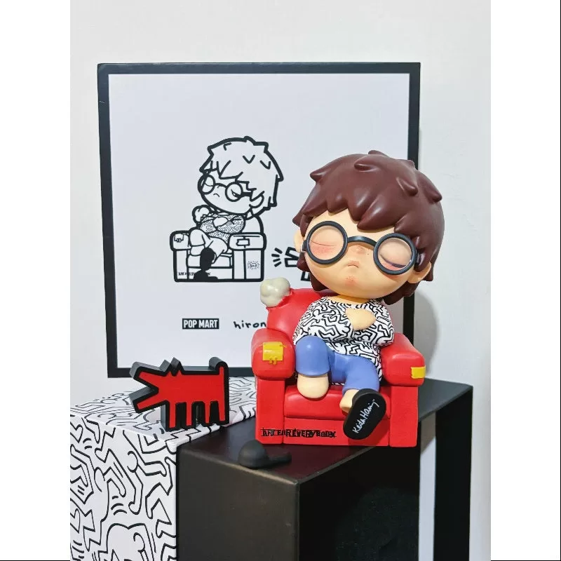 Hirono x Keith Haring Versión grande. Figura de juguete artístico 2024 LIMITADA