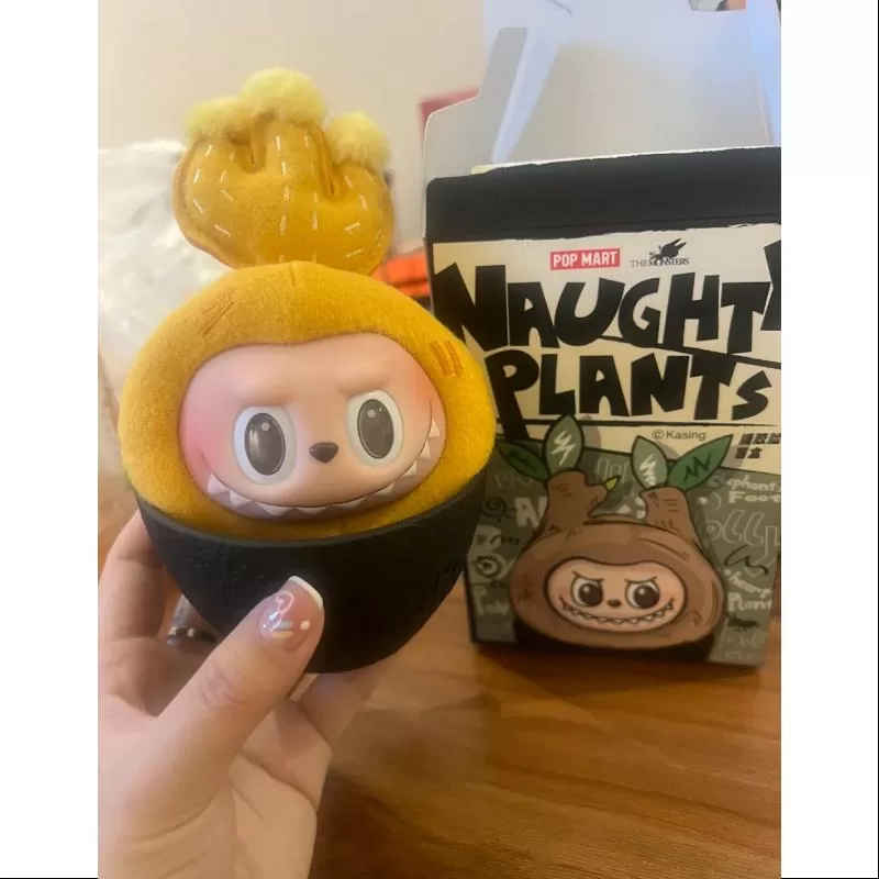 Labubu LOS MONSTRUOS PLANTAS TRAVIESAS Serie Cara de Vinilo Cactus Labubu LOS MONSTRUOS PLANTAS TRAVIESAS Serie Cara de Vinilo Cactus