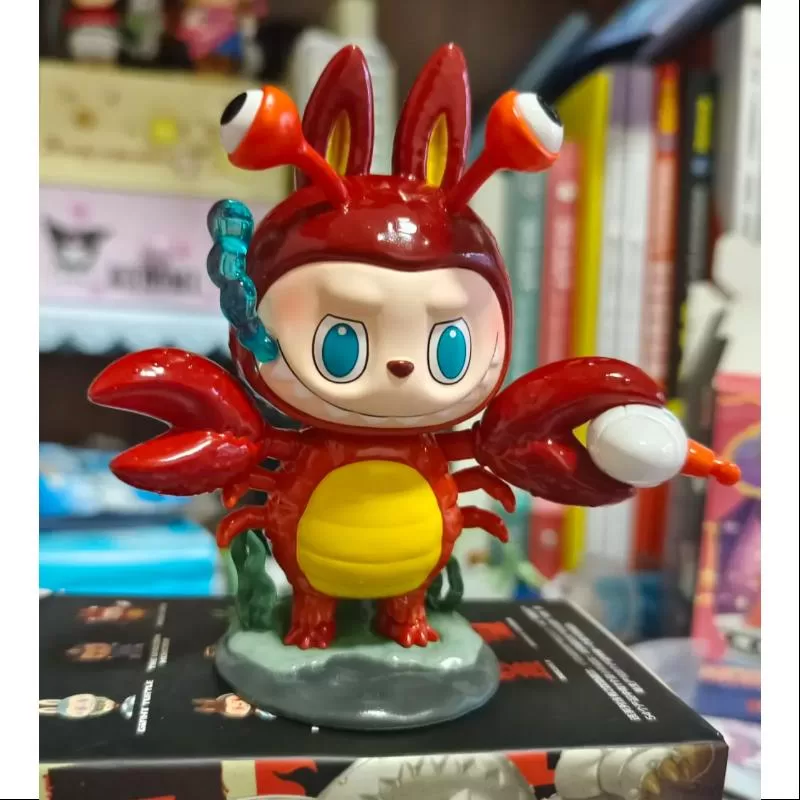 Labubu La Serie Monstruos Kaiju ENORME CANGREJO