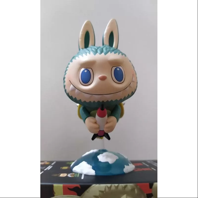 Labubu La Serie Monstruos Kaiju TORTUGA GIGANTE