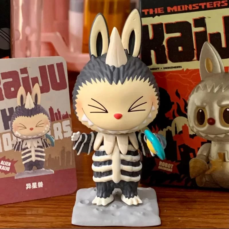 Labubu La serie de monstruos Kaiju ALIEN KAIJU