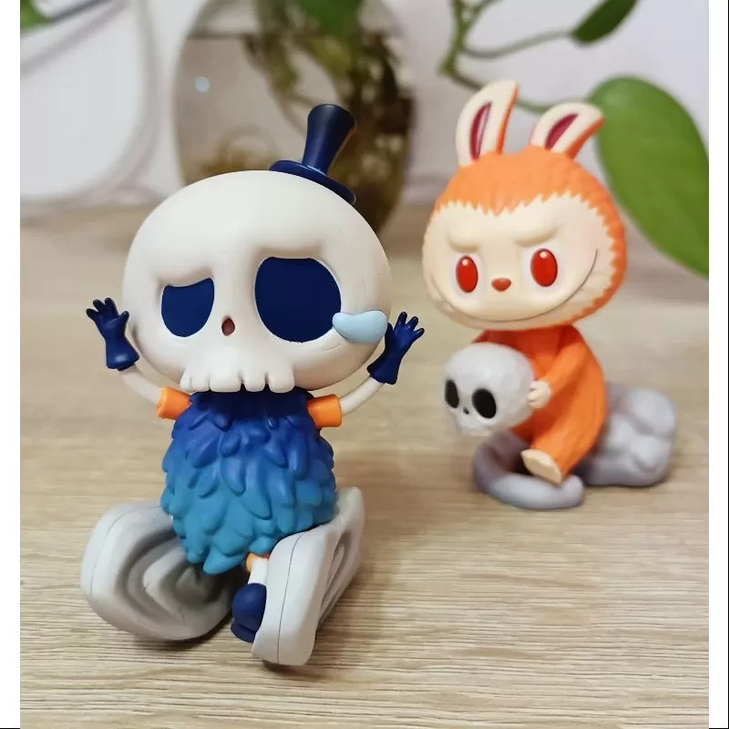 Labubu La serie del diario de travesuras de los monstruos Persiguiendo el lunes