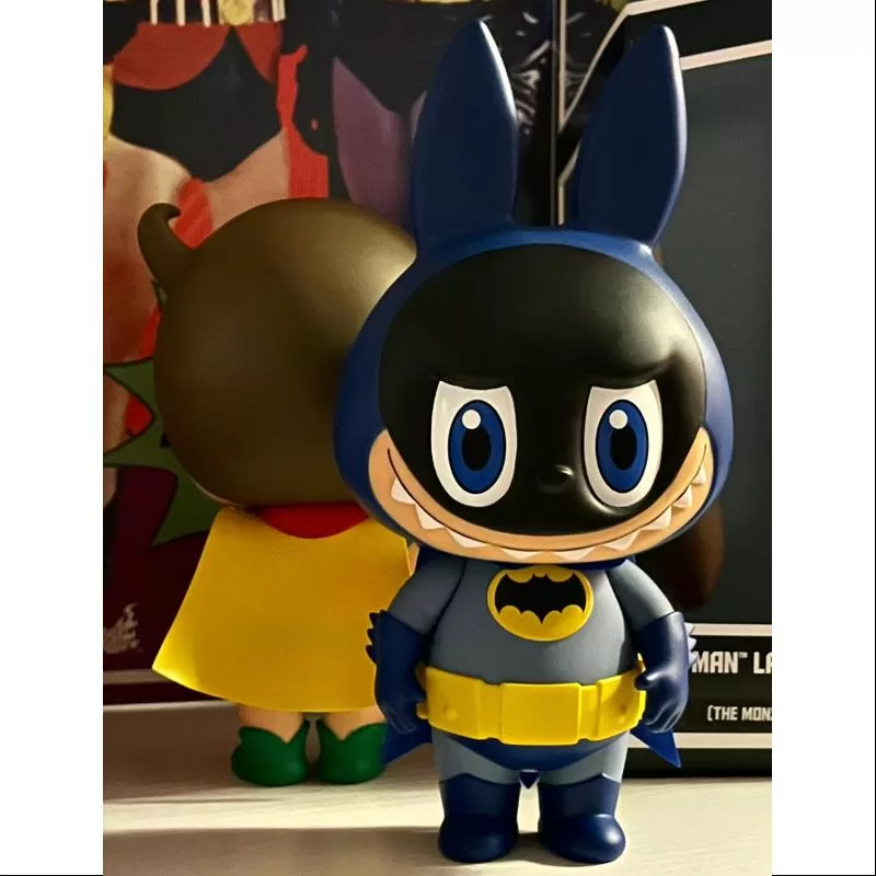 Labubu Los Monstruos Batman Labubu y Robin YAYA HongKong LIMITED