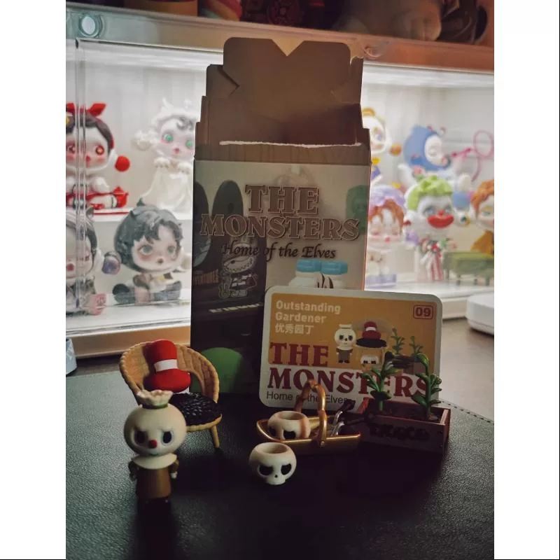 Labubu Los Monstruos El Hogar de los Elfos Serie Jardinero Destacado