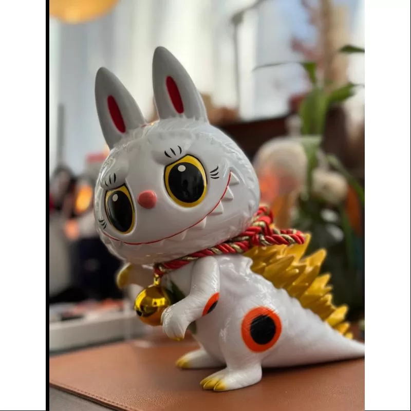 Labubu Los Monstruos Gojimomo Maneki LIMITED