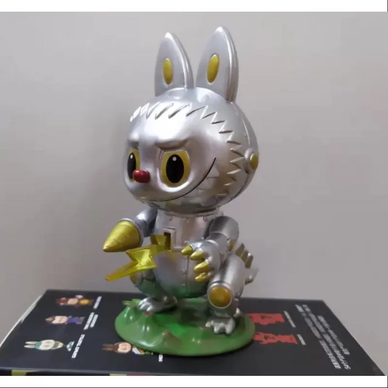 Labubu Los Monstruos Kaiju Serie ROBOT GOJIMOMO