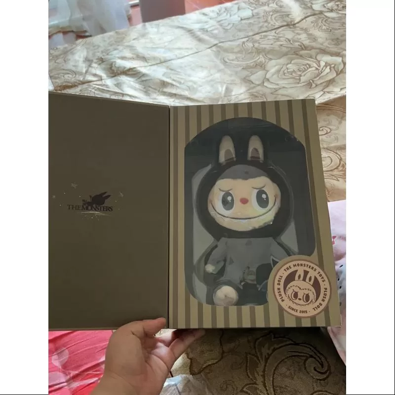 Labubu Los Monstruos Muñeca de Peluche Labubu Marrón LIMITADA Labubu Los Monstruos Muñeca de Peluche Labubu Marrón LIMITADA