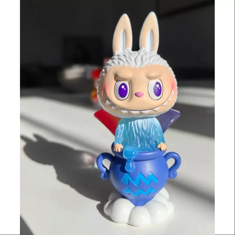 Labubu Los Monstruos Serie Constelación Acuario