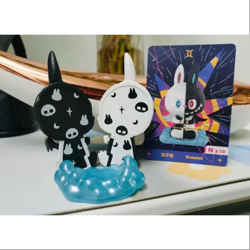 Labubu Los Monstruos Serie Constelación Géminis