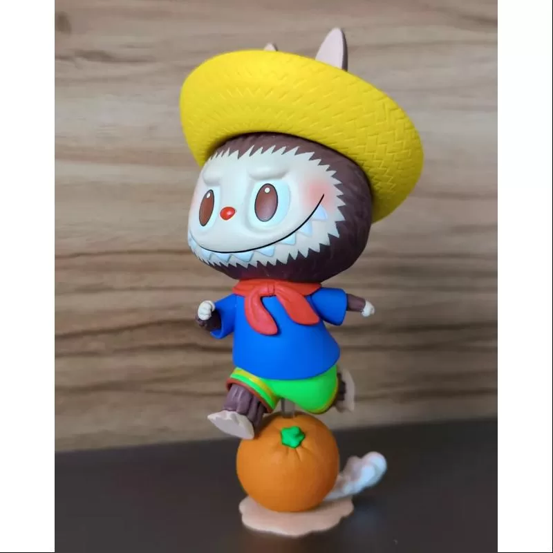 Labubu Los Monstruos Serie Frutas Naranja