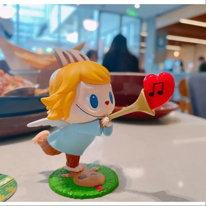 Labubu Los Monstruos Vamos a Navidad Serie Ángel de Navidad