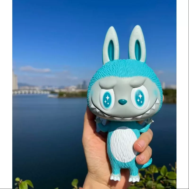 Labubu Los Monstruos Zimomo Solitude LIMITADA