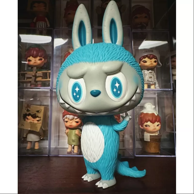 Labubu Los Monstruos Zimomo Solitude LIMITADA