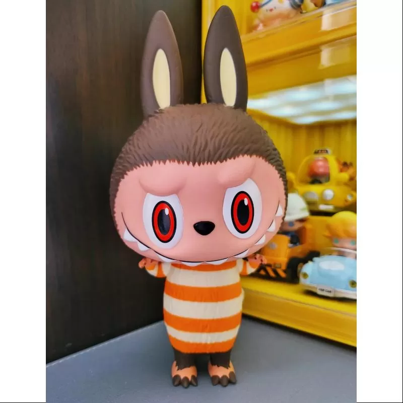 Labubu Los Monstruos Zimomo Titan Six Japón LIMITADA