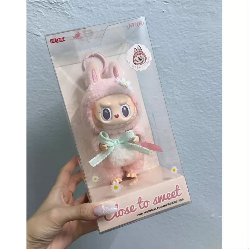 Labubu Mokoko – Muñeco de peluche de vinilo «Cerca de lo dulce», edición limitada