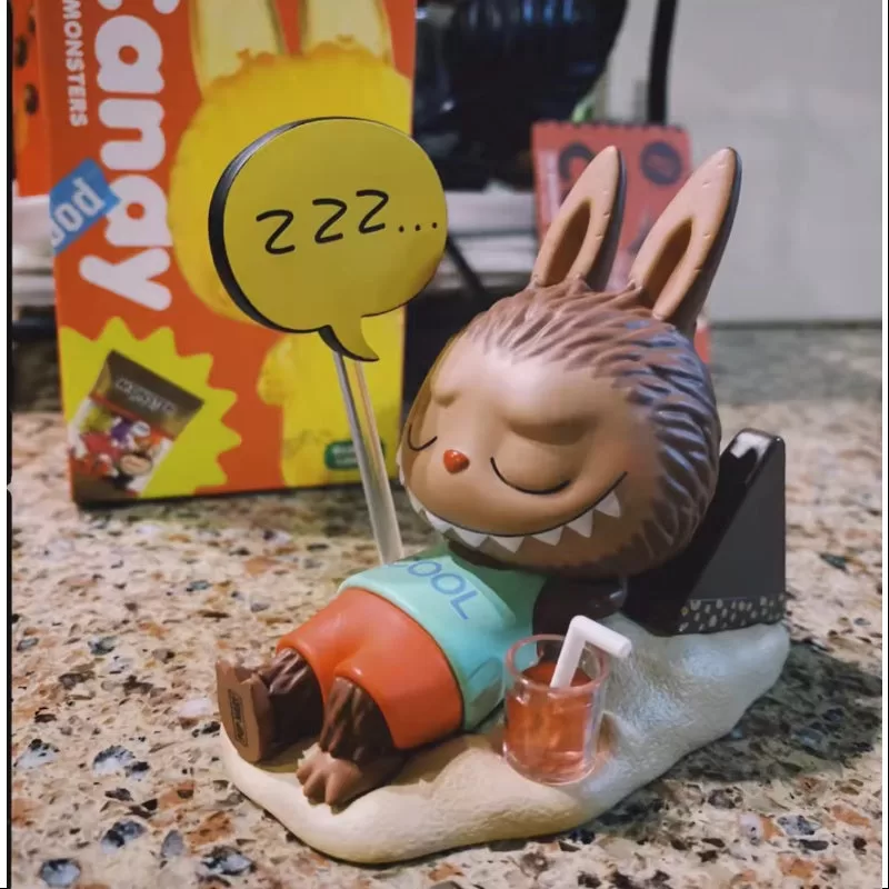 Labubu The Monsters Candy Series Triángulo de chocolate