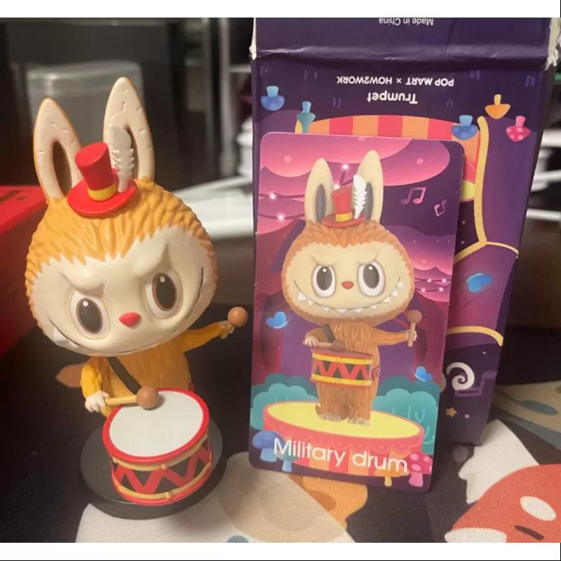 Labubu The Monsters Forest Concert Series Tambor militar Labubu The Monsters Forest Concert Series Tambor militar