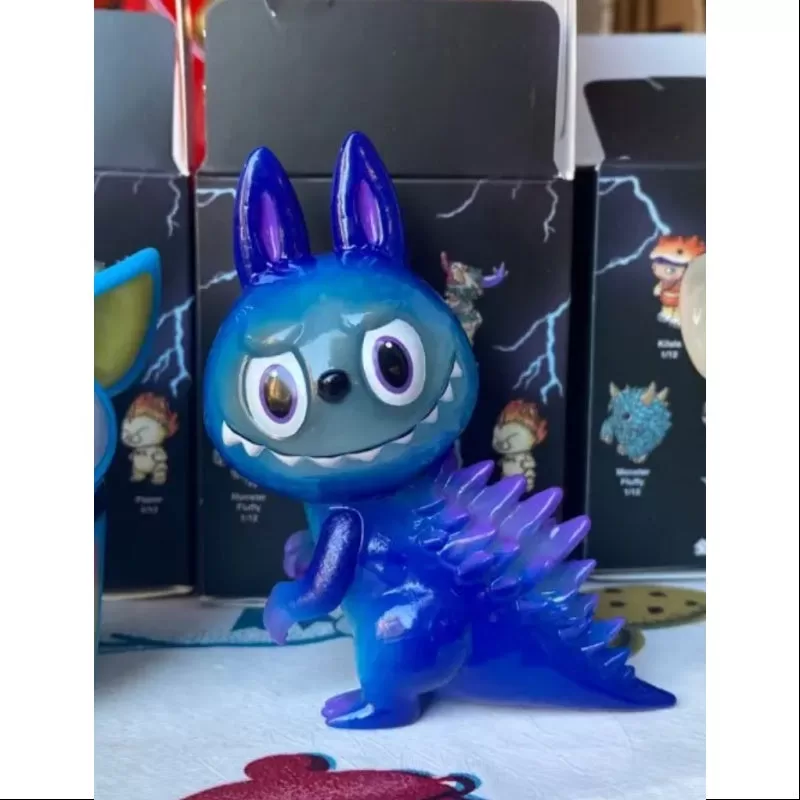 Labubu The Monsters Kaiju Hunting Series 2.0 Serie Gojimomo edición luminosa Labubu The Monsters Kaiju Hunting Series 2.0 Serie Gojimomo edición luminosa