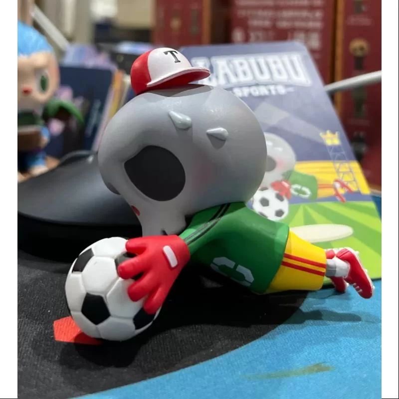 Labubu The Monsters Sports Series PORTERO