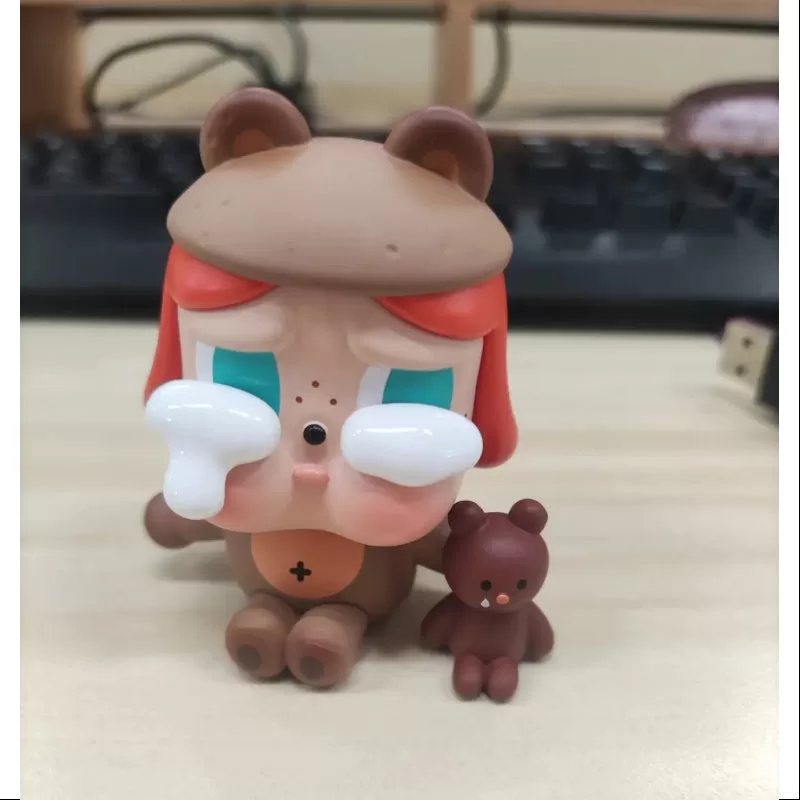 Llorón llorando en el bosque Serie BIG BEAR