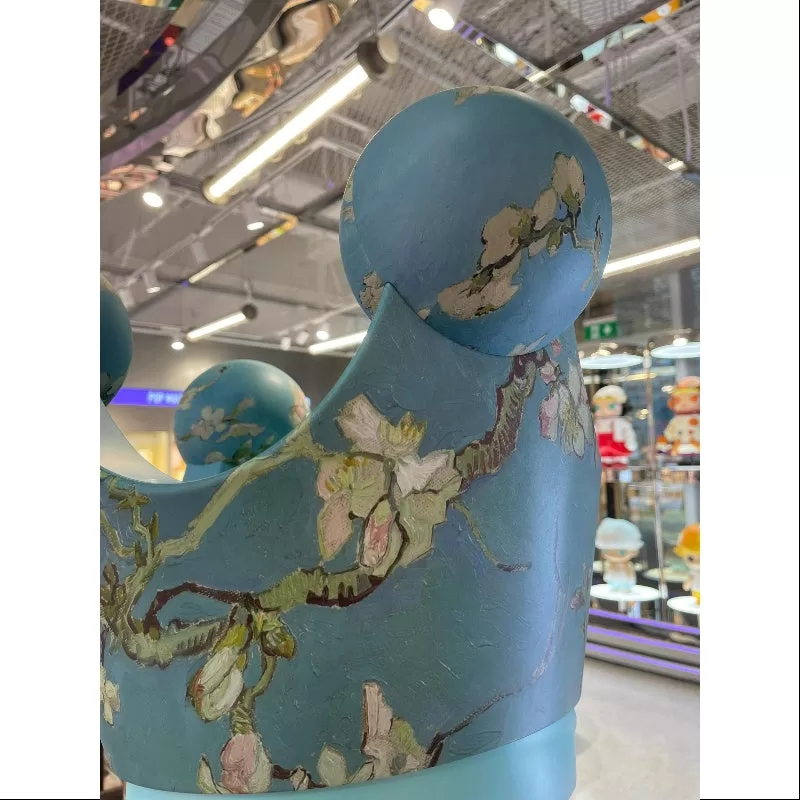 MEGA ROYAL MOLLY 1000% Museo Van Gogh Almendro en flor 2024 LIMITADA MEGA ROYAL MOLLY 1000% Museo Van Gogh Almendro en flor 2024 LIMITADA