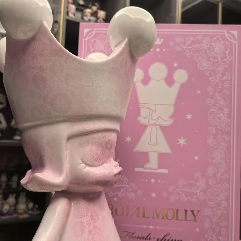 MEGA ROYAL MOLLY 400% Florales Cerámica China Juguete Artístico 2024 Limitado