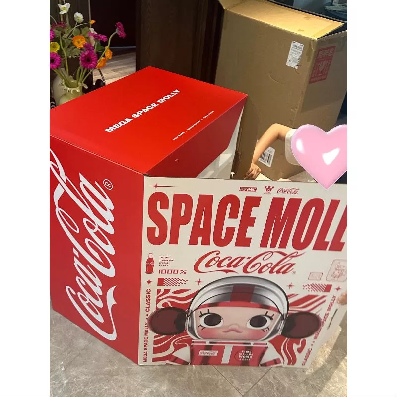 MEGA SPACE MOLLY 1000% Coca Cola 2.0 2023 LIMITADA MEGA SPACE MOLLY 1000% Coca Cola 2.0 2023 LIMITADA