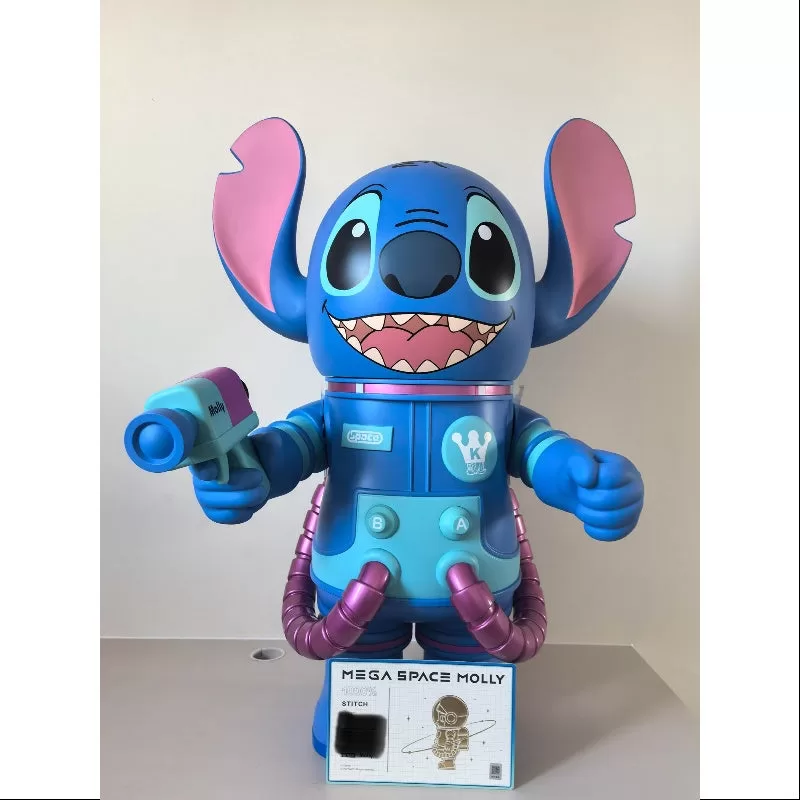 MEGA SPACE MOLLY 1000% Stitch Disney 2024 Edición Limitada