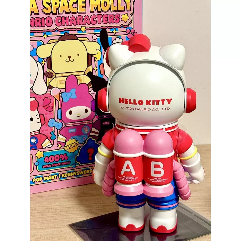 MEGA SPACE MOLLY 400% Personajes de Sanrio Serie Hello Kitty 2024 LIMITADO MEGA SPACE MOLLY 400% Personajes de Sanrio Serie Hello Kitty 2024 LIMITADO