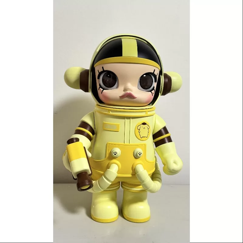 MEGA SPACE MOLLY 400% Personajes de Sanrio Serie Pompompurin 2024 LIMITADO