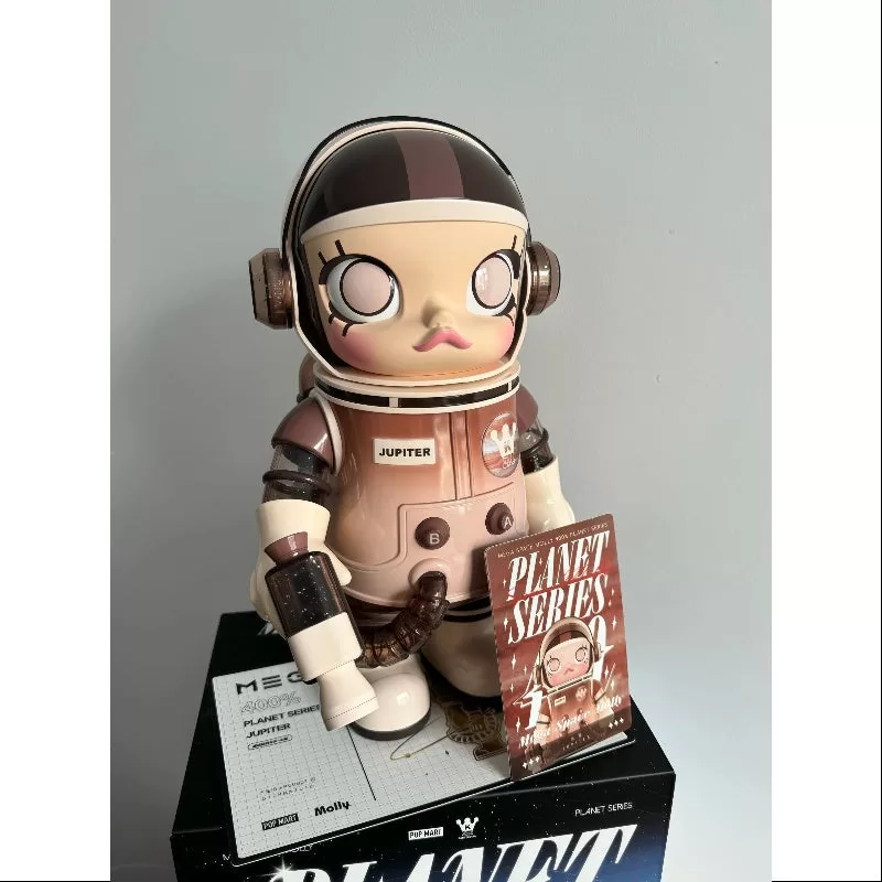 MEGA SPACE MOLLY 400% Serie Planeta Júpiter 2023 LIMITADA MEGA SPACE MOLLY 400% Serie Planeta Júpiter 2023 LIMITADA