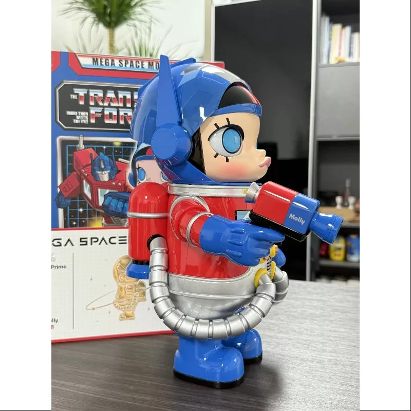 MEGA SPACE MOLLY 400% Transformers Optimus Prime 2025 Edición Limitada